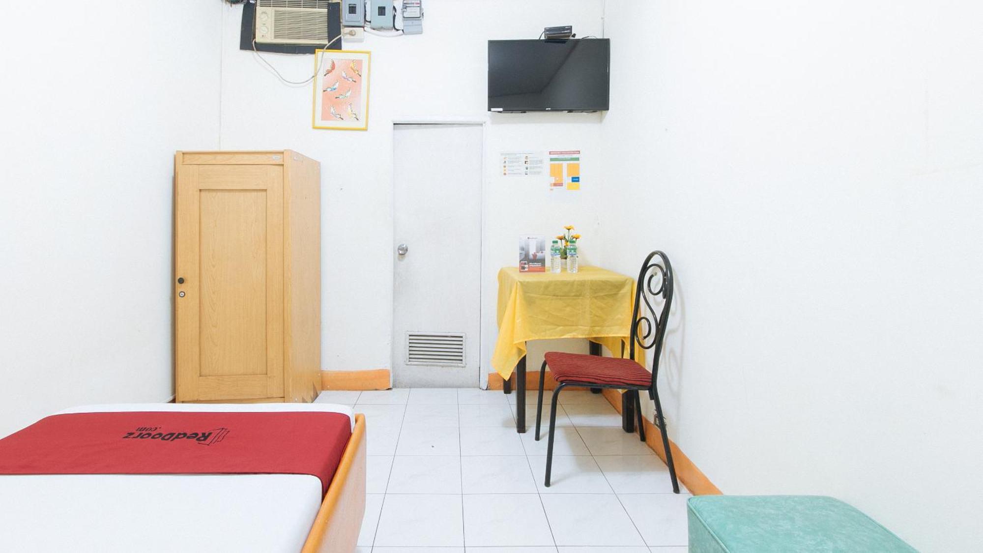 Reddoorz Near East Avenue Medical Center Hotel Quezon City Exterior photo
