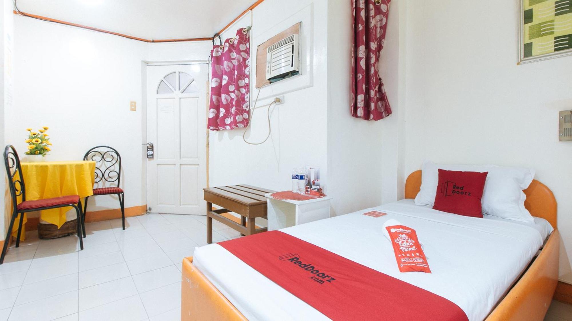 Reddoorz Near East Avenue Medical Center Hotel Quezon City Exterior photo