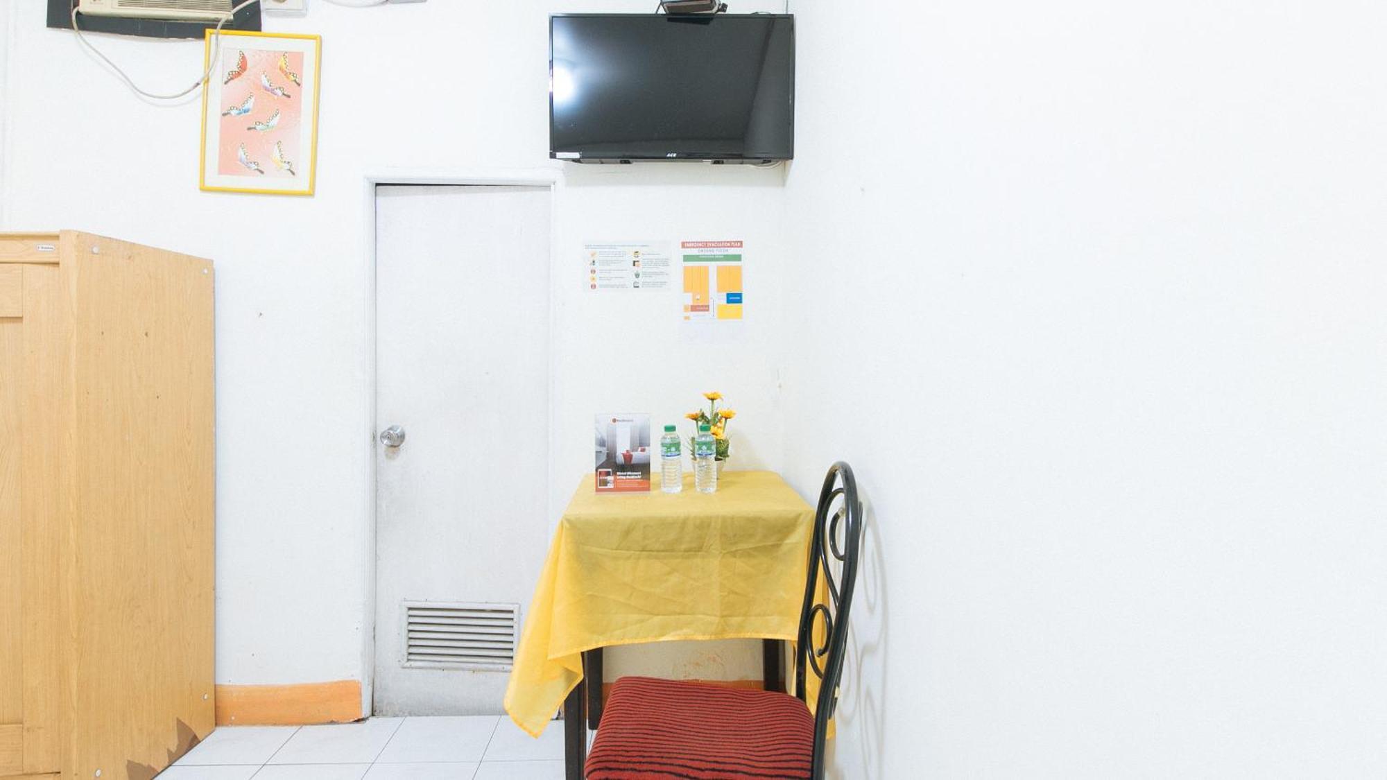 Reddoorz Near East Avenue Medical Center Hotel Quezon City Exterior photo