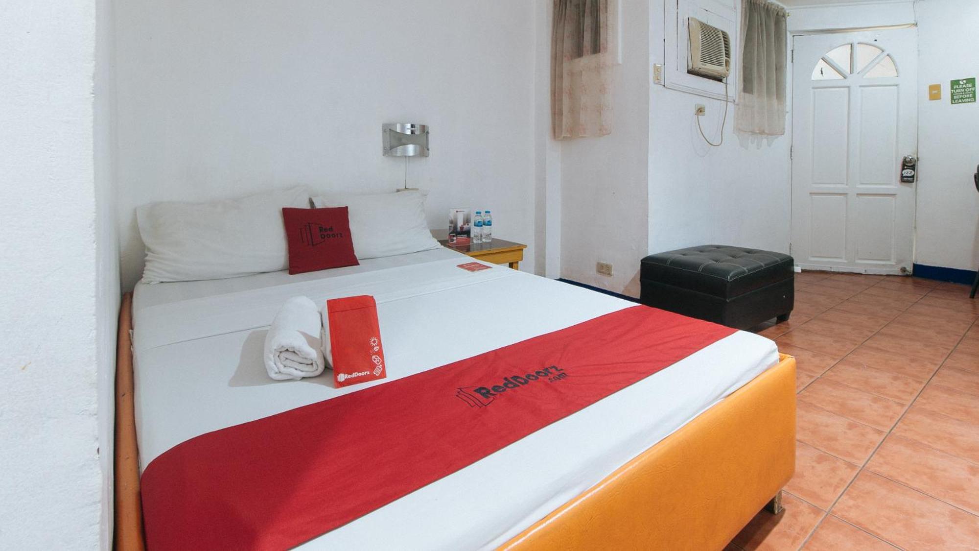 Reddoorz Near East Avenue Medical Center Hotel Quezon City Exterior photo