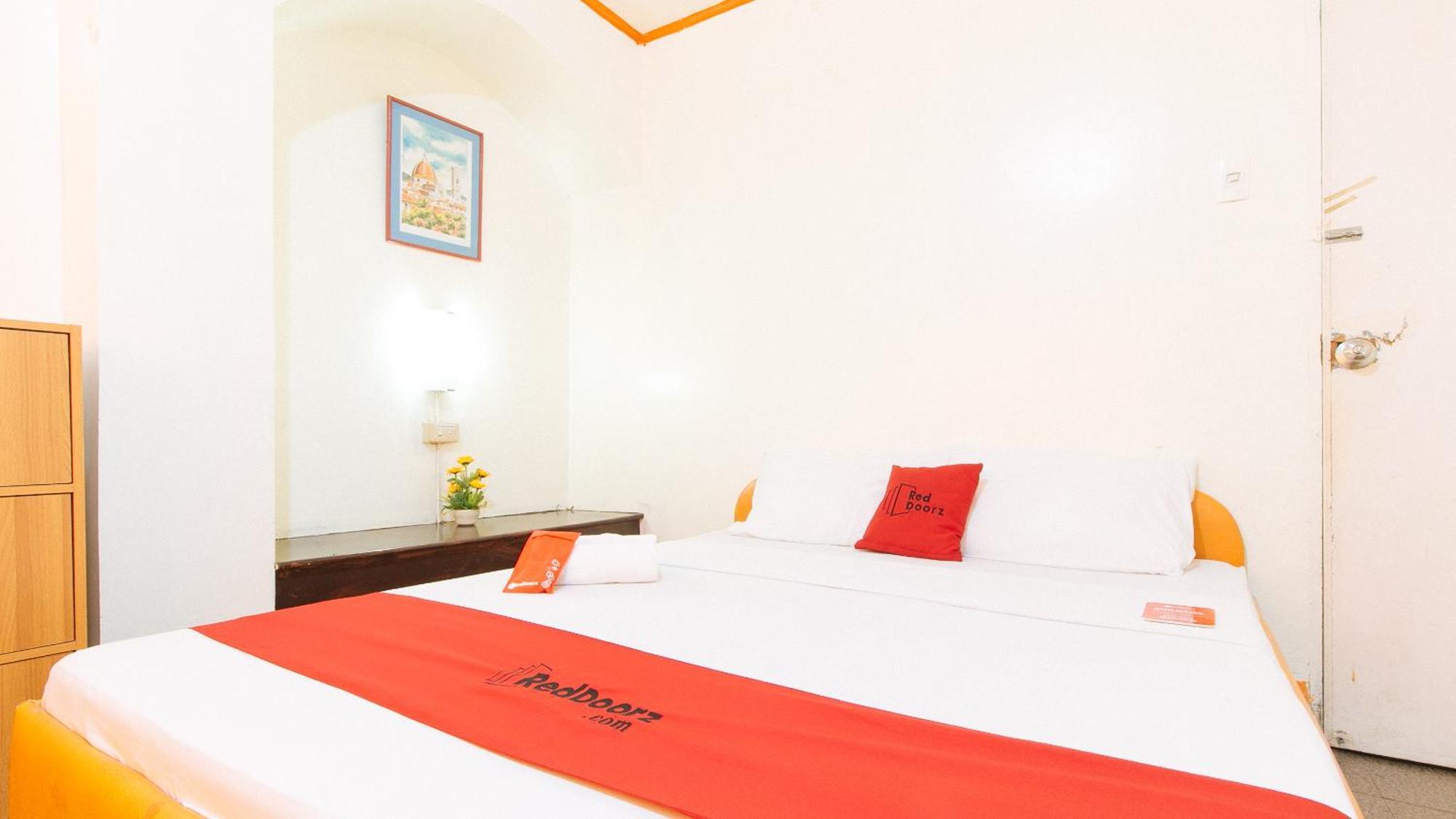 Reddoorz Near East Avenue Medical Center Hotel Quezon City Exterior photo