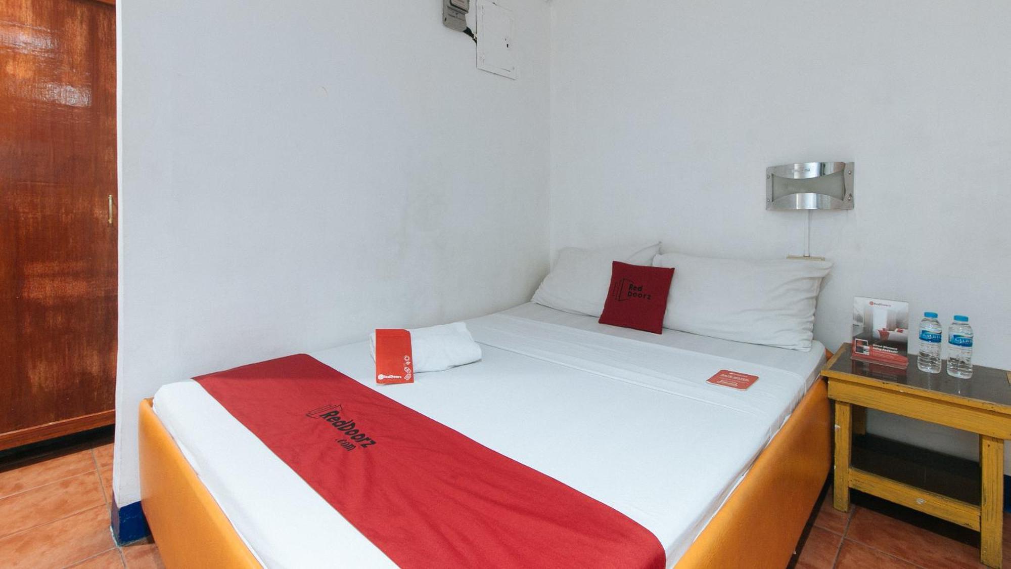 Reddoorz Near East Avenue Medical Center Hotel Quezon City Exterior photo
