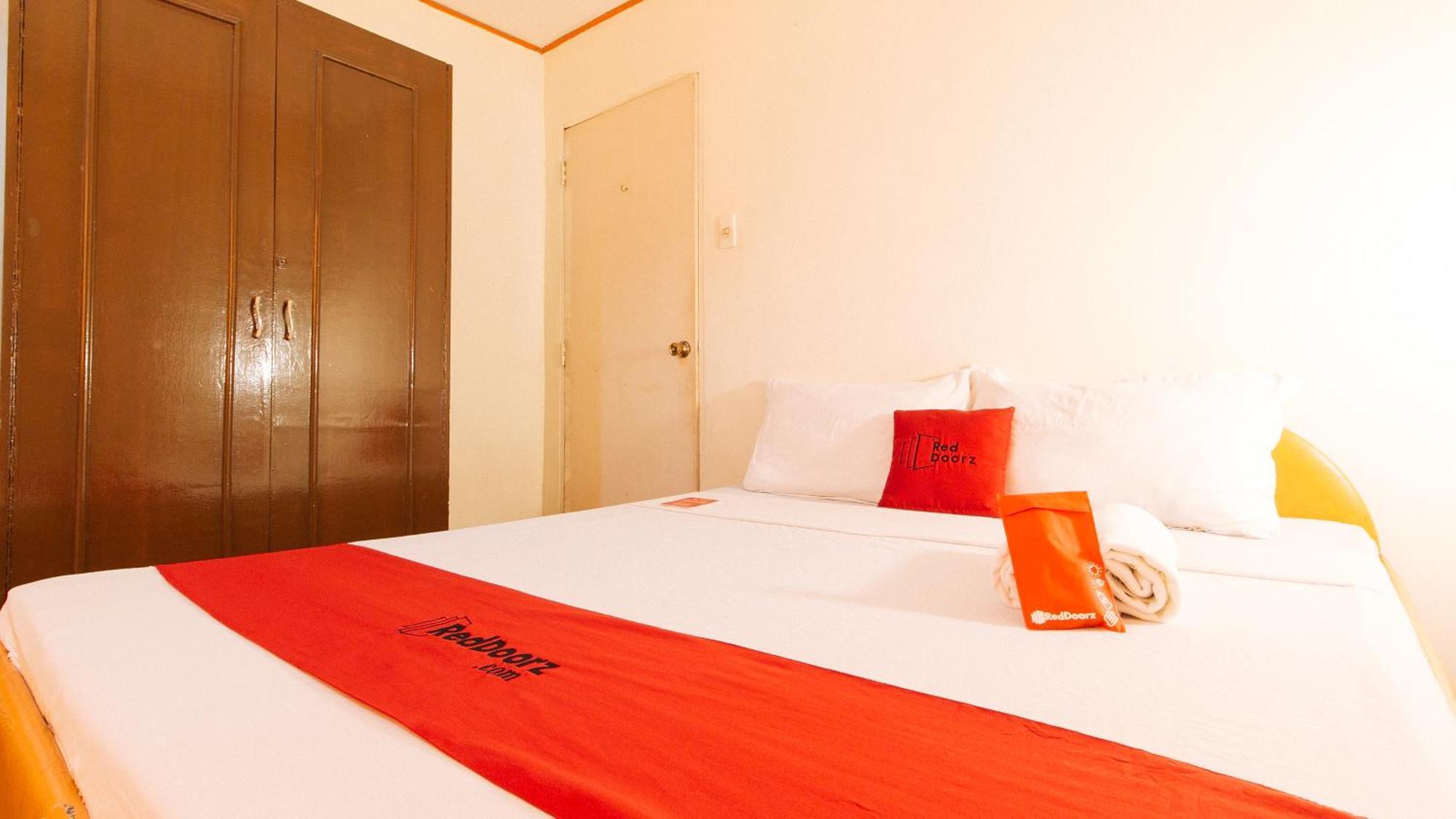 Reddoorz Near East Avenue Medical Center Hotel Quezon City Exterior photo