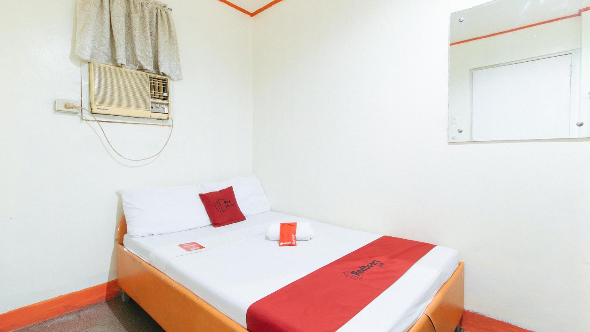 Reddoorz Near East Avenue Medical Center Hotel Quezon City Exterior photo