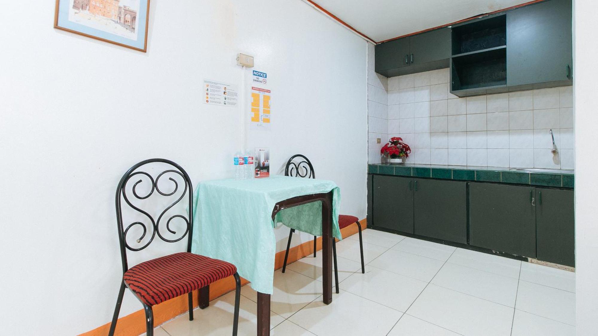 Reddoorz Near East Avenue Medical Center Hotel Quezon City Exterior photo