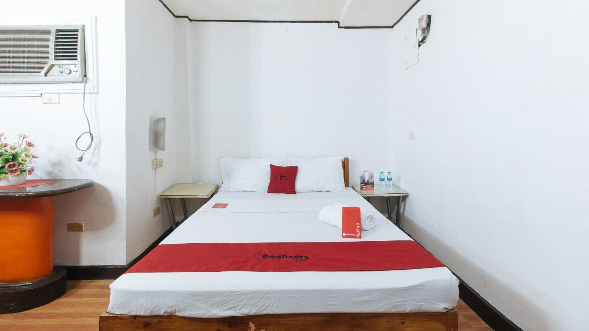 Reddoorz Near East Avenue Medical Center Hotel Quezon City Exterior photo